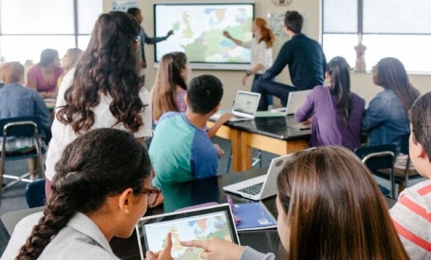 Educación con Inteligencia Artificial